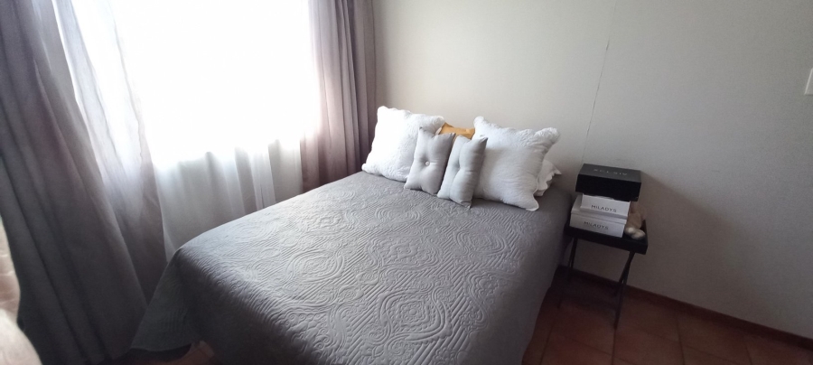 9 Bedroom Property for Sale in Bethlehem Free State